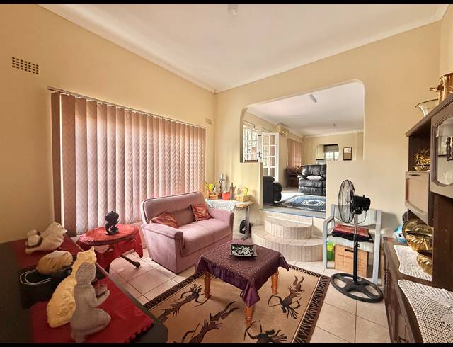 3 BEDROOM FREESTANDING FOR SALE IN HILLARY